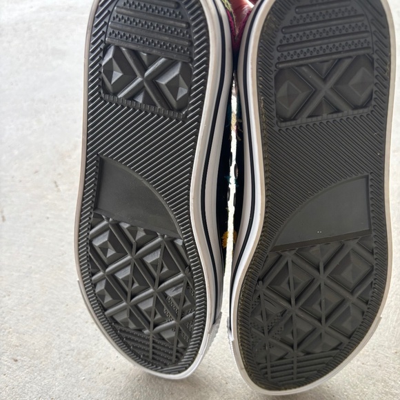 Mexican Embroidered Converse Size 8.5 Never Worn - Picture 7 of 8